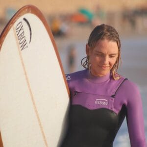 Coline Ménard surf
